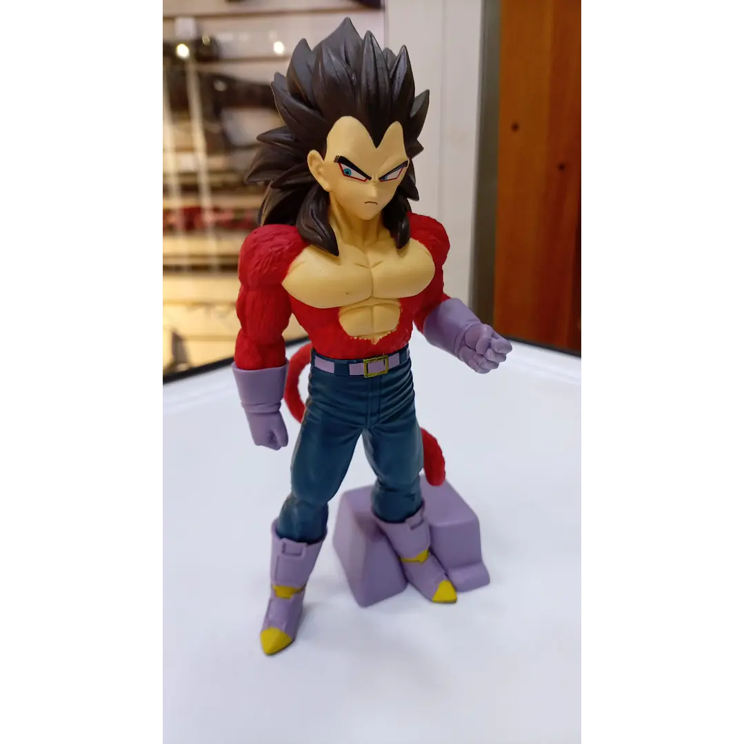 VEGUETA SUPER SAIYAJIN 4 1