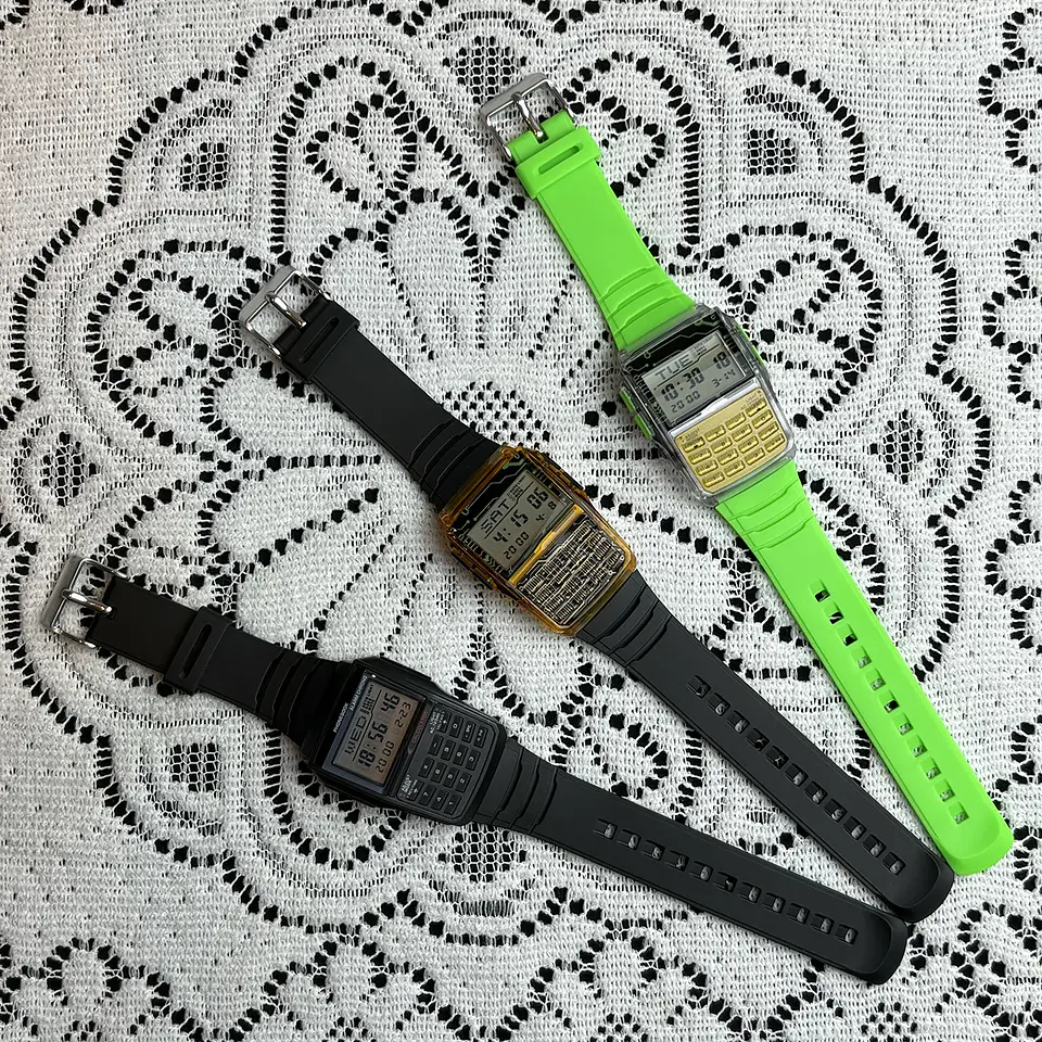 Reloj con calculadora multifunción deportiva digital. 5