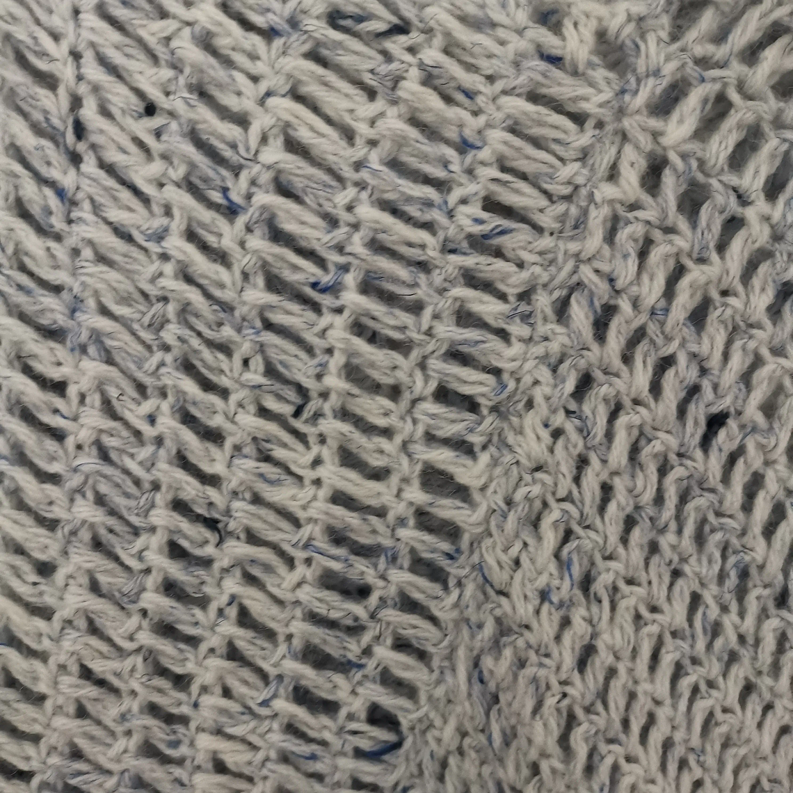 Ruana Color Azul Calado - Tejido 100% A Mano REF G 2