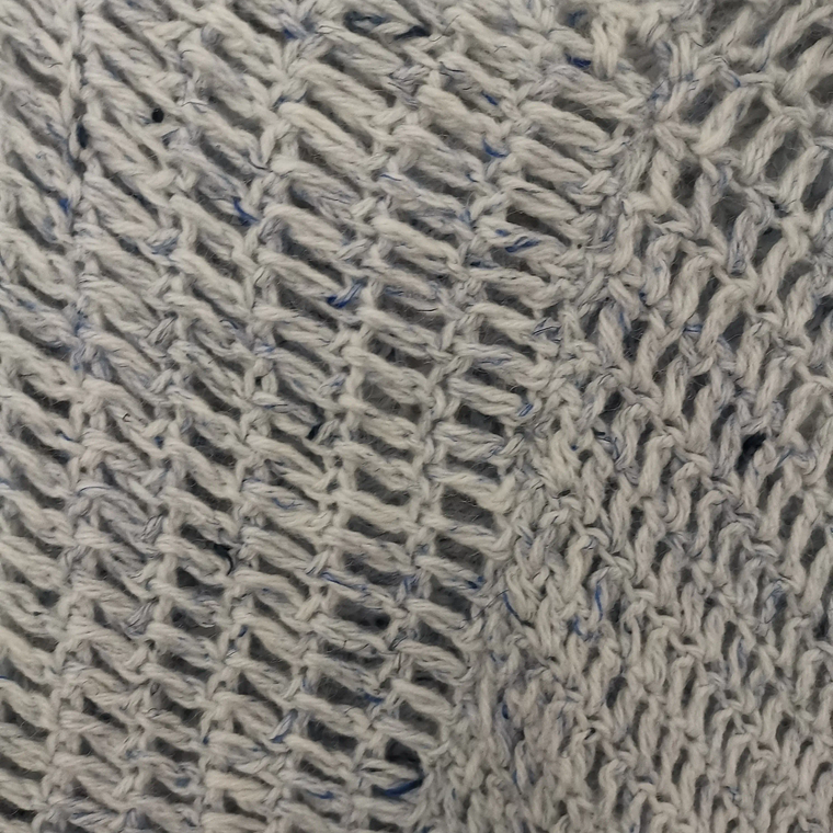 Ruana Color Azul Calado - Tejido 100% A Mano REF G 2