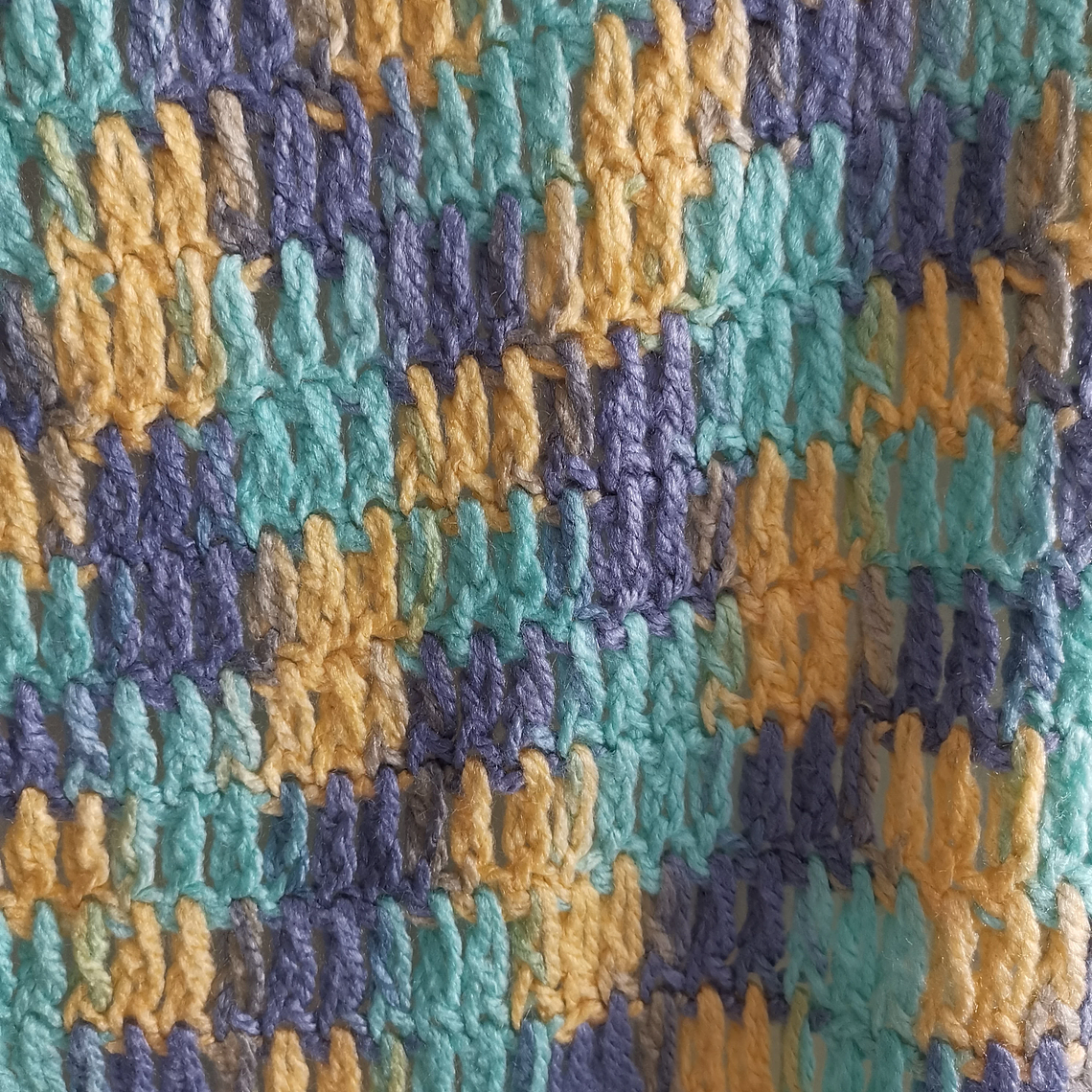 Bufandas Artesanales Colombianas Tejidas a Mano – Calidez, Color y Tradición 8