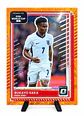 Bukayo Saka – Orange Velocity #65, 018/199 | Donruss Road to FIFA World Cup 2025-26 - Miniatura 1