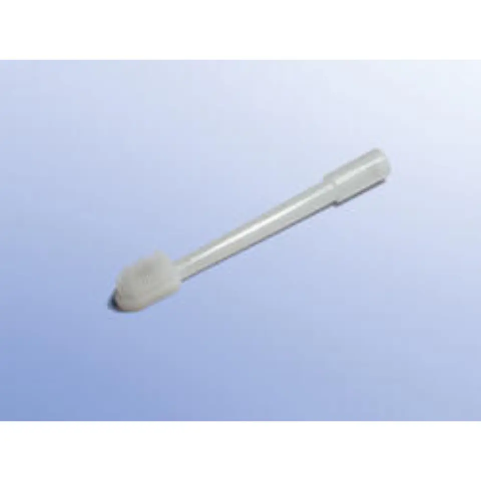 CEPILLO PARA ASEO BUCAL 1