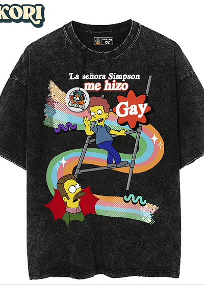 La señora Simpson me hizo Gay - Polera