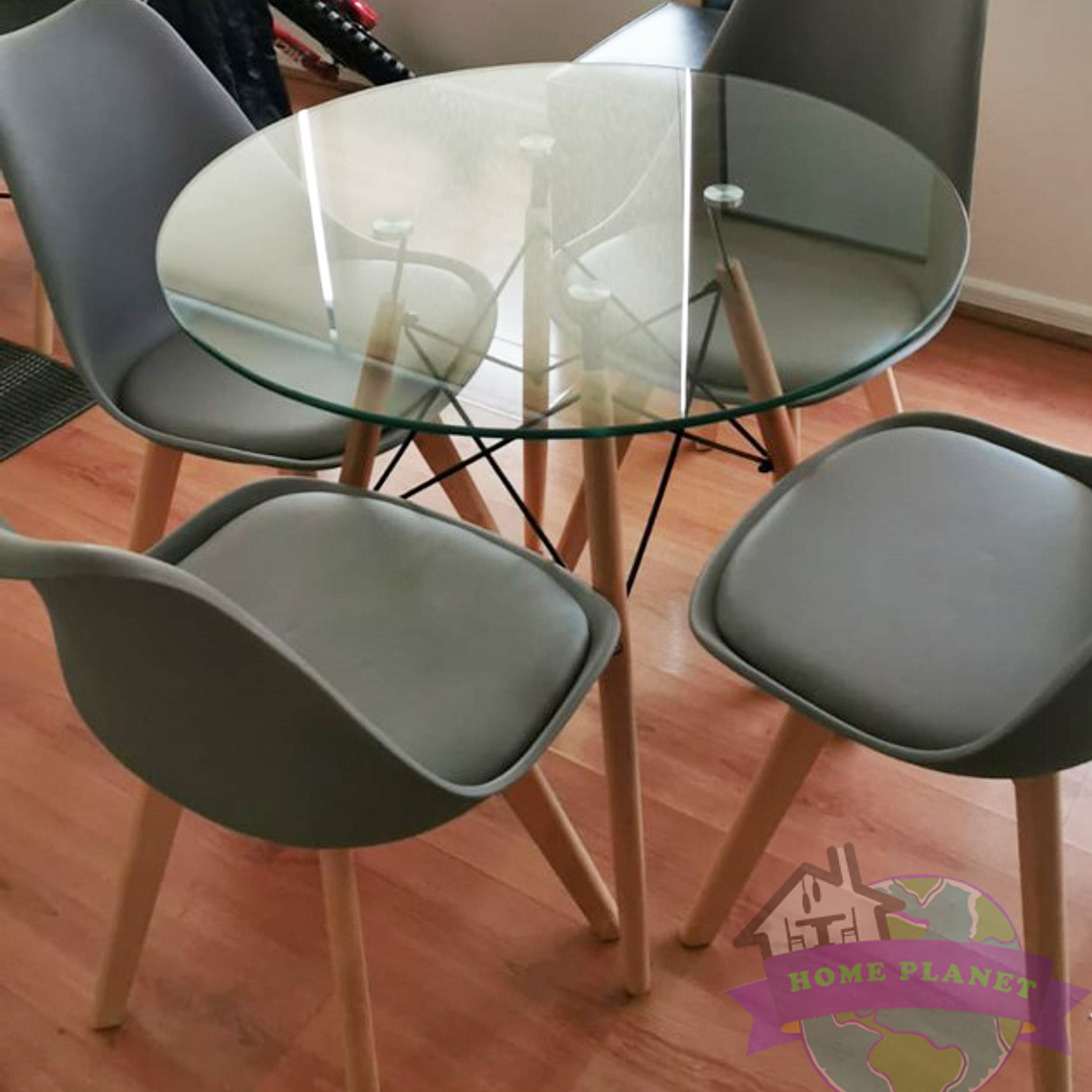 Comedor América redondo vidrio 80 cm y 4 Sillas Tulip 4