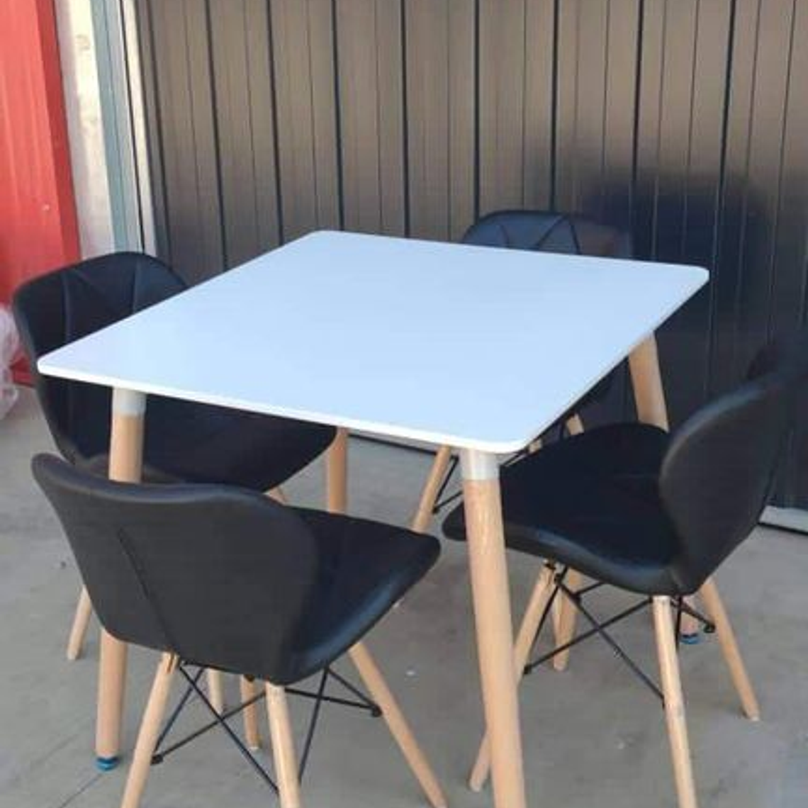 Comedor Niza cuadrado blanco 80X80 cm con 4 Sillas Mariposas Rubik 4