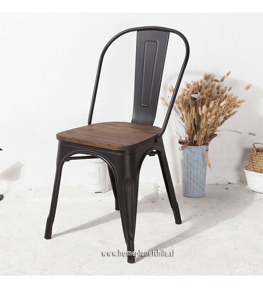 Silla Tolix Negra con asiento madera oscura