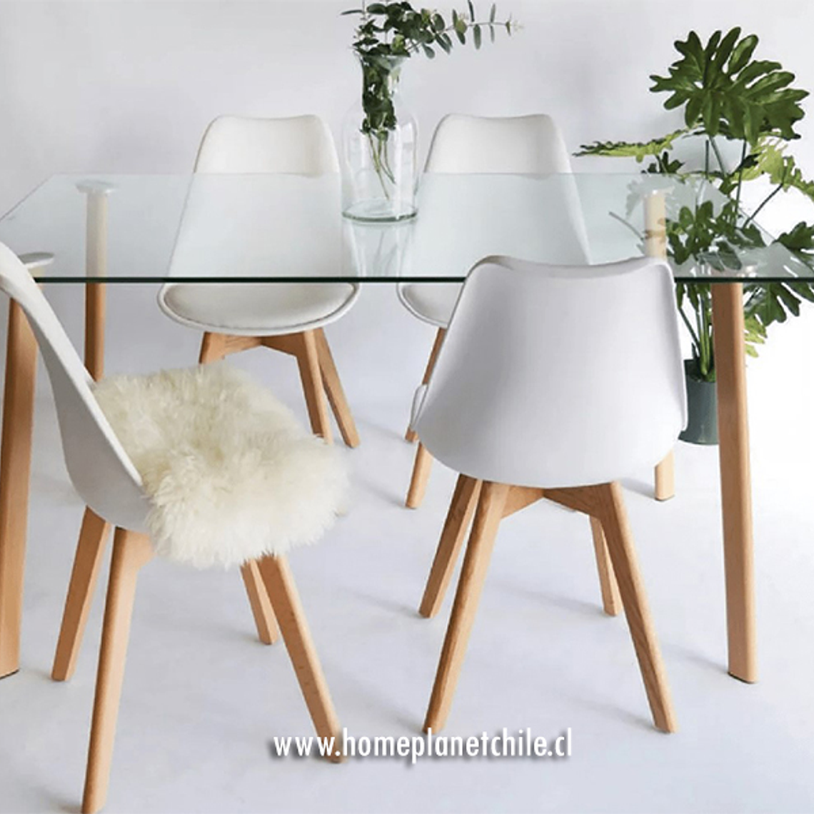 Comedor Bled rectangular vidrio 140x80 cm con 4 Sillas Tulip 2