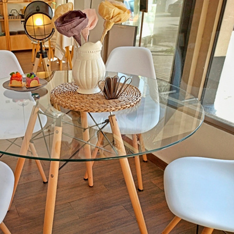 Comedor Málaga redondo vidrio 100 cm con 4 Sillas Eames 6