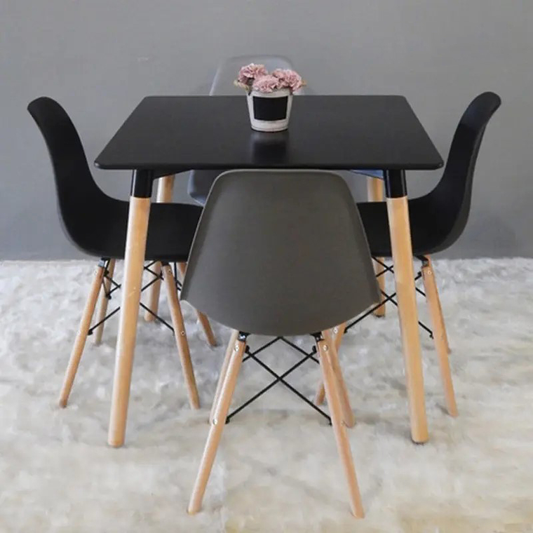 Comedor Murcia cuadrado negro 80x80 cm con 4 Sillas Eames  1