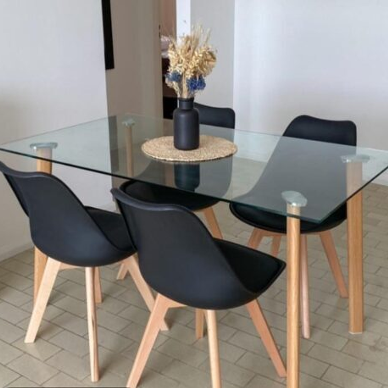 Comedor Bled rectangular vidrio 140x80 cm con 4 Sillas Tulip 5