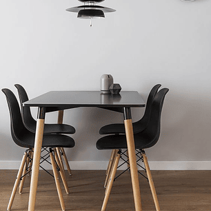 Comedor Helsinki rectangular negro con 4 Sillas Eames 