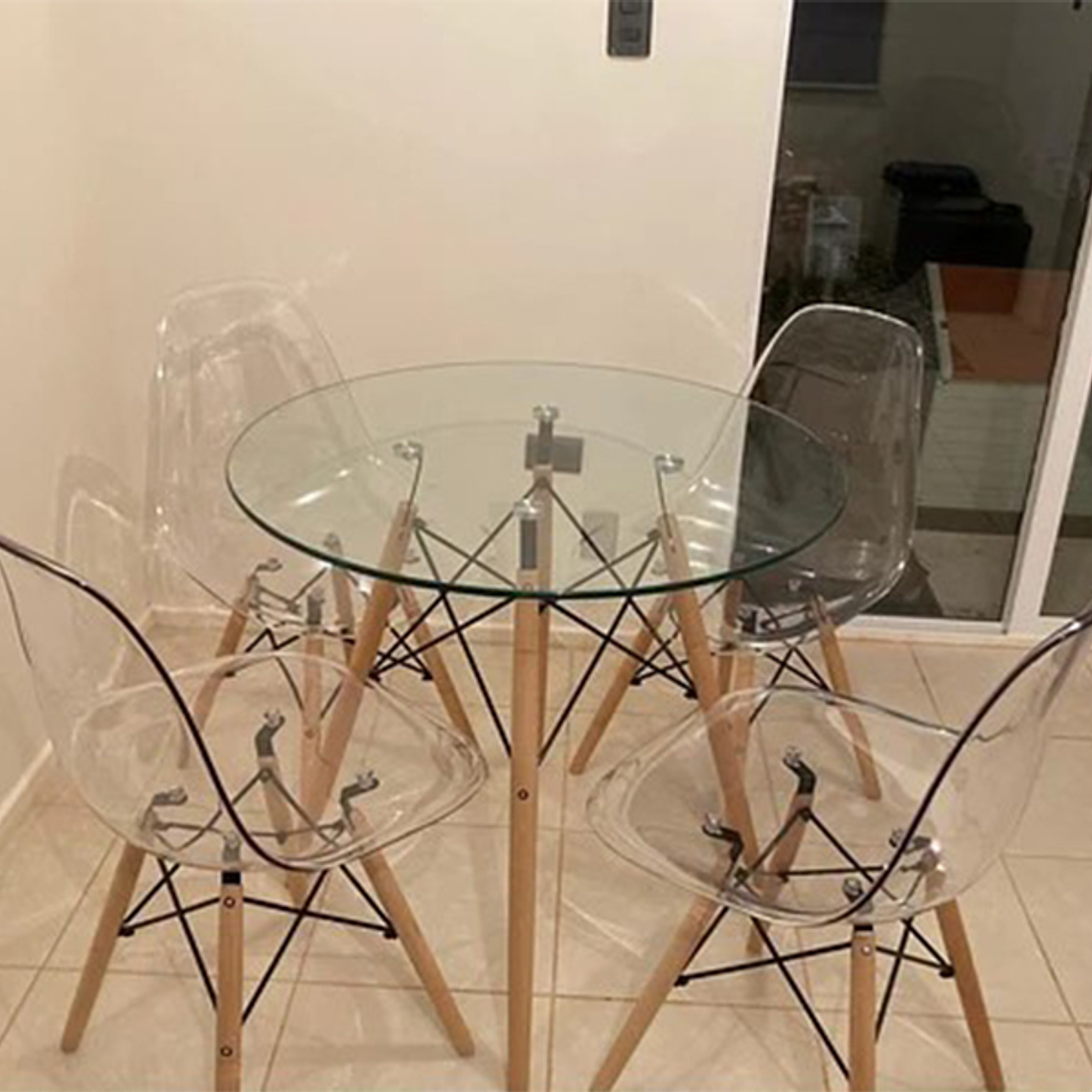 Comedor Napoles redondo vidrio 80 cm con 4 Sillas Eames transparentes  2