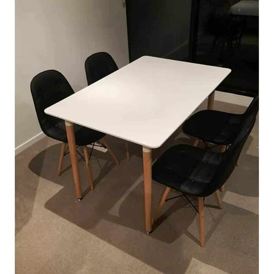 Comedor Ginebra rectangular blanco con 4 Sillas Buckle 1