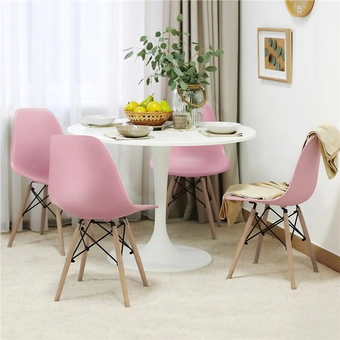Comedor Dakota redondo blanco 80 cm con 4 Sillas Eames 2