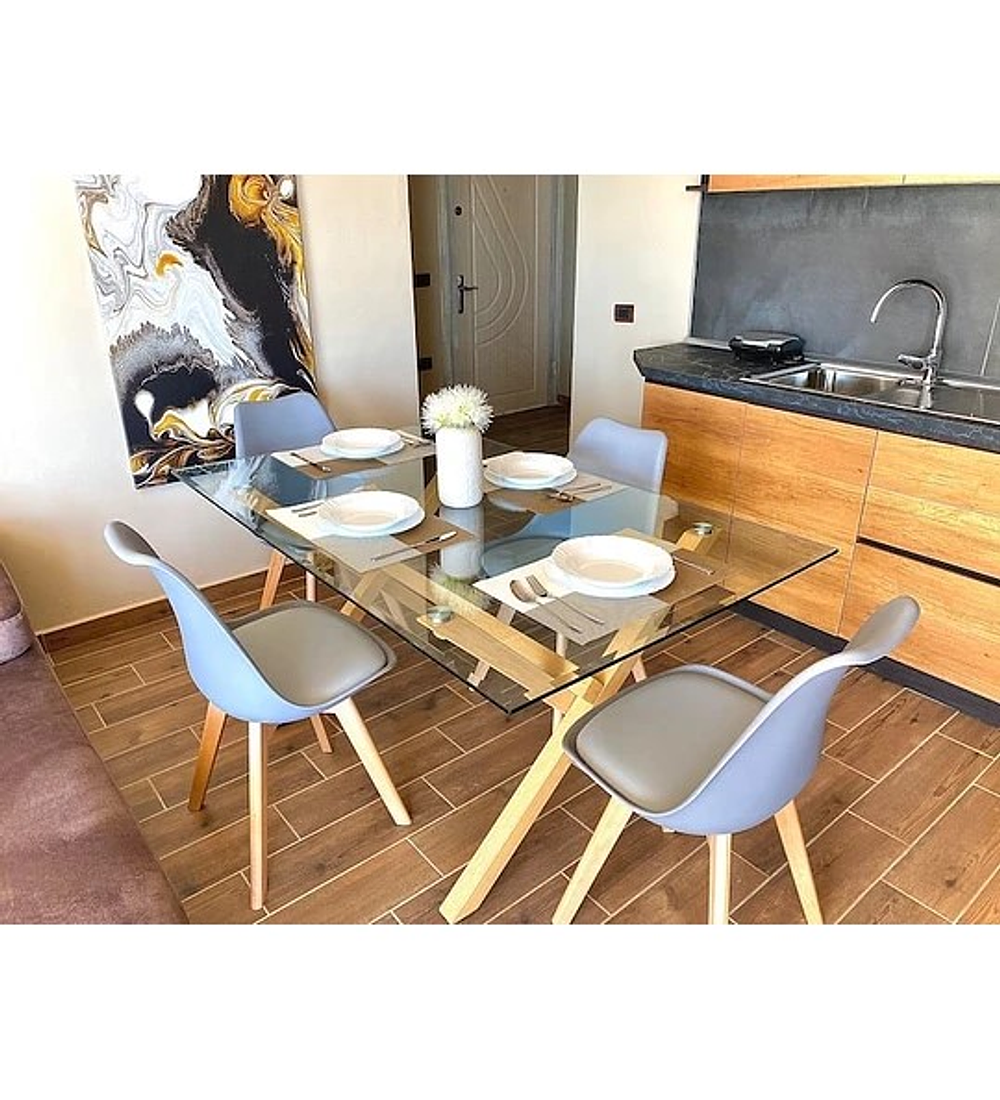 Comedor Estocolmo rectangular vidrio 130x80 cm con 4 Sillas Tulip