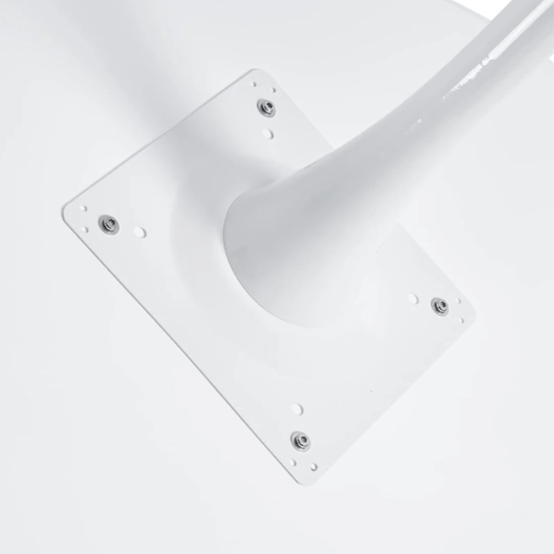 Mesa Tulip cuadrada blanca 90x90 cm 4