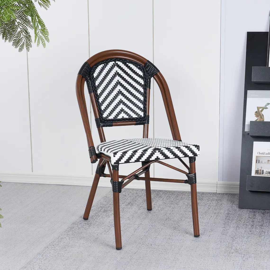 Silla Bistro Parisina Rattan - Blanca con negro 1
