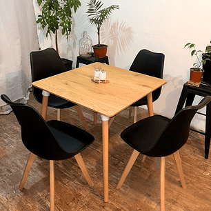 Comedor Doha cuadrado madera con 4 Sillas Tulip