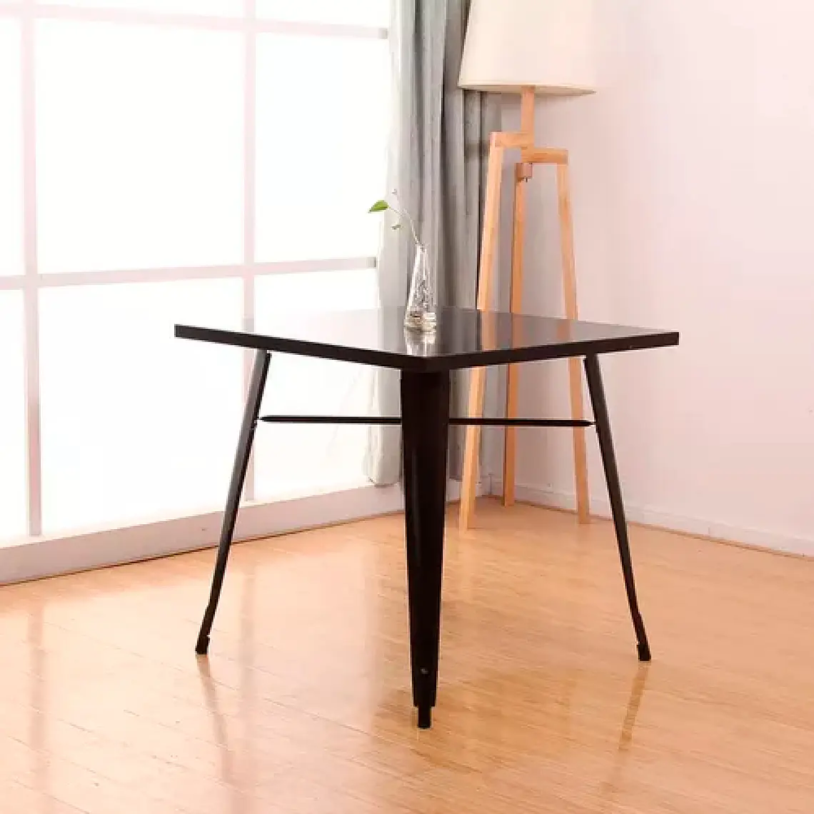 Mesa Tolix Cuadrada 80x80 cm 1