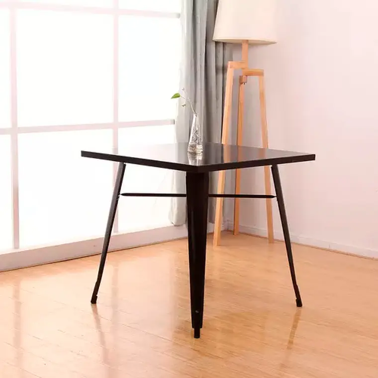 Mesa Tolix Cuadrada 80x80 cm 1