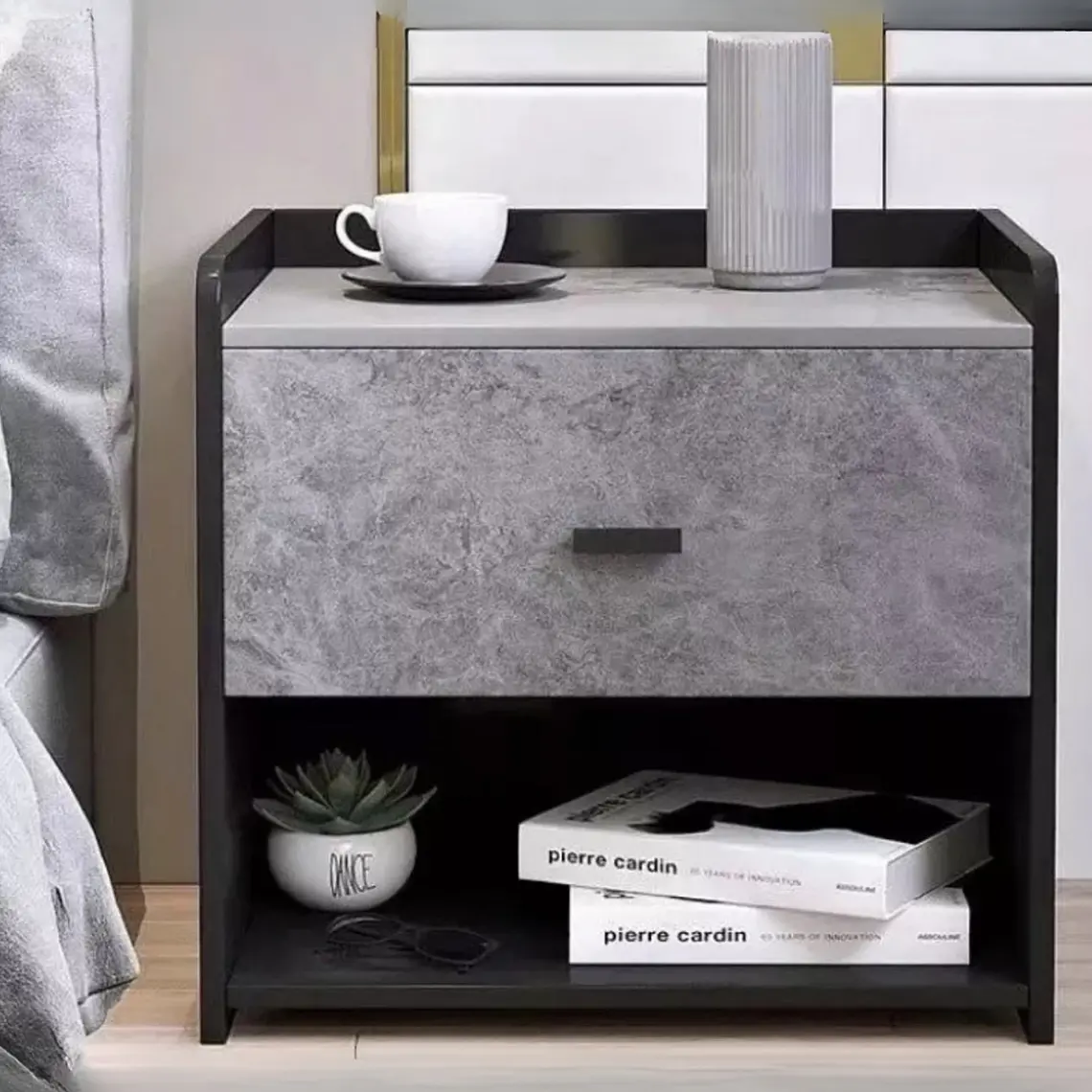 Velador Magnus Mármol - MDF gris y negro 1
