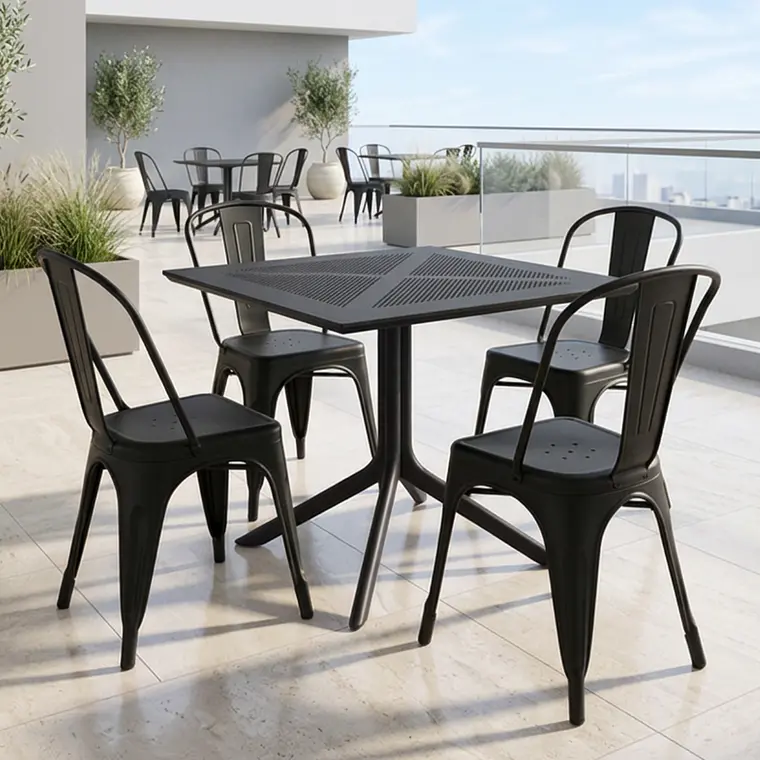 Comedor Mesa restaurant cafetería 80x80 cm con 4 Sillas Tolix Negras Metálicas 1