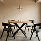 Comedor Mesa Asgard Rustik Black redondo 100 cm con 4 Sillas Ares Acolchadas Negras - Madera y Tela - Miniatura 1