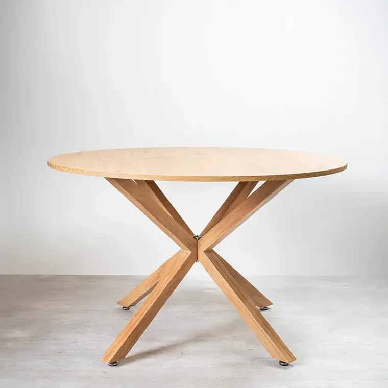 Comedor Mesa Asgard Rustik Wood redondo 120 cm con 4 Sillas Chandigarh Acolchadas Lino  7