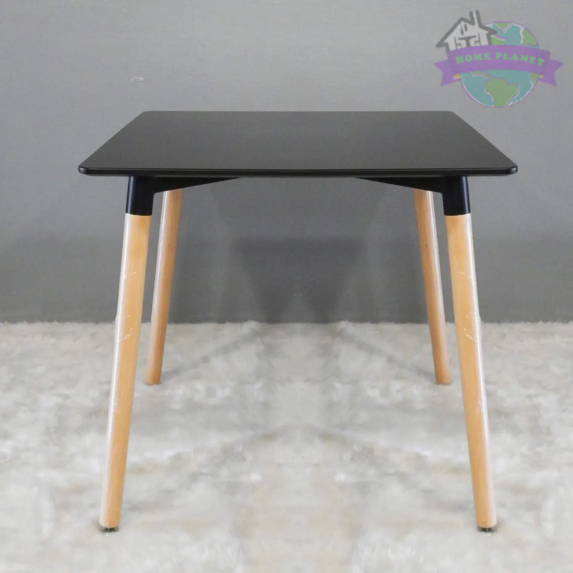 Comedor Mesa Eames Cuadrada Negra 80x80 cm con 4 Sillas Tolix Negras 2