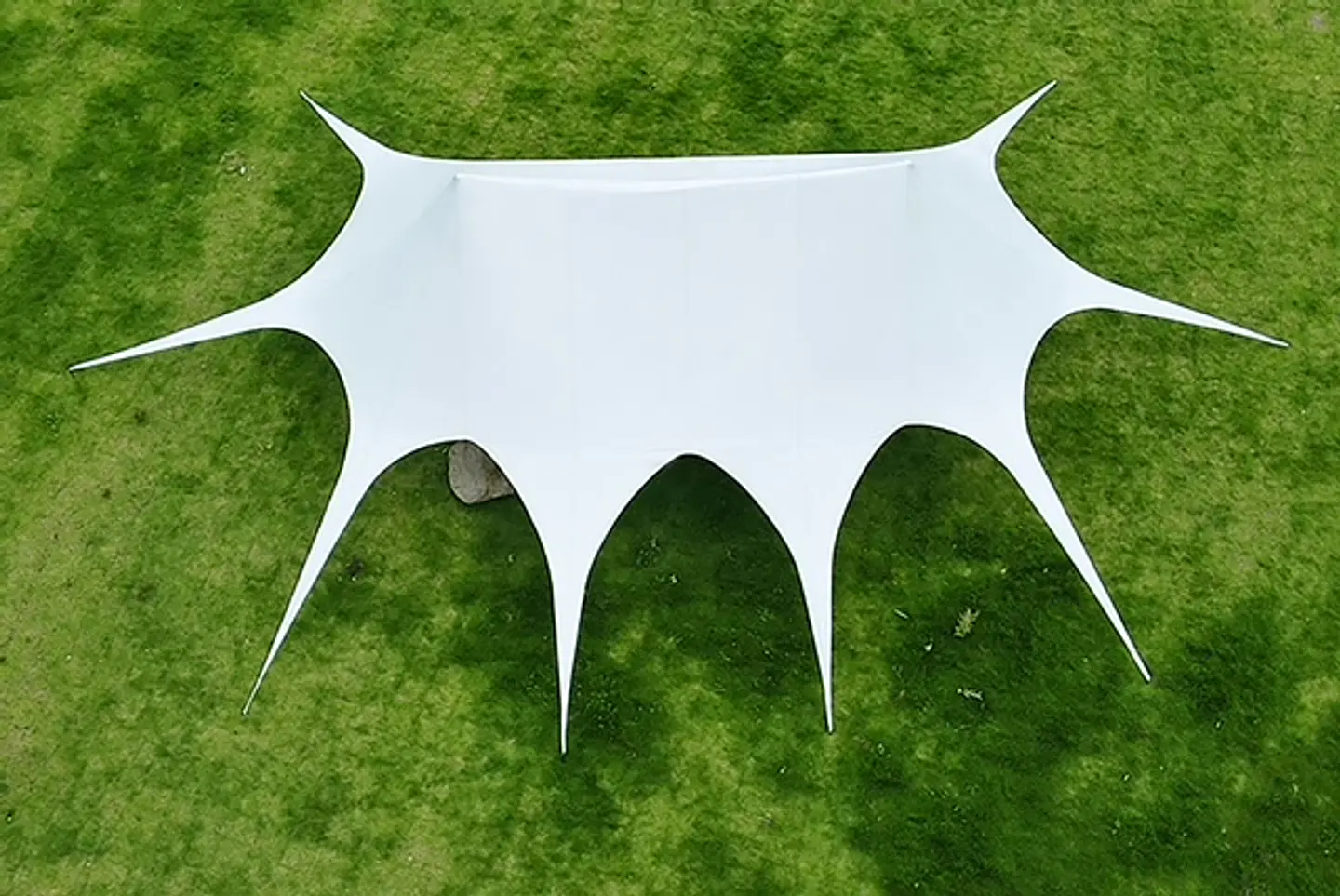 Carpa Toldo Estrella 10 x 15 metros – Altura 4 Mts. 2