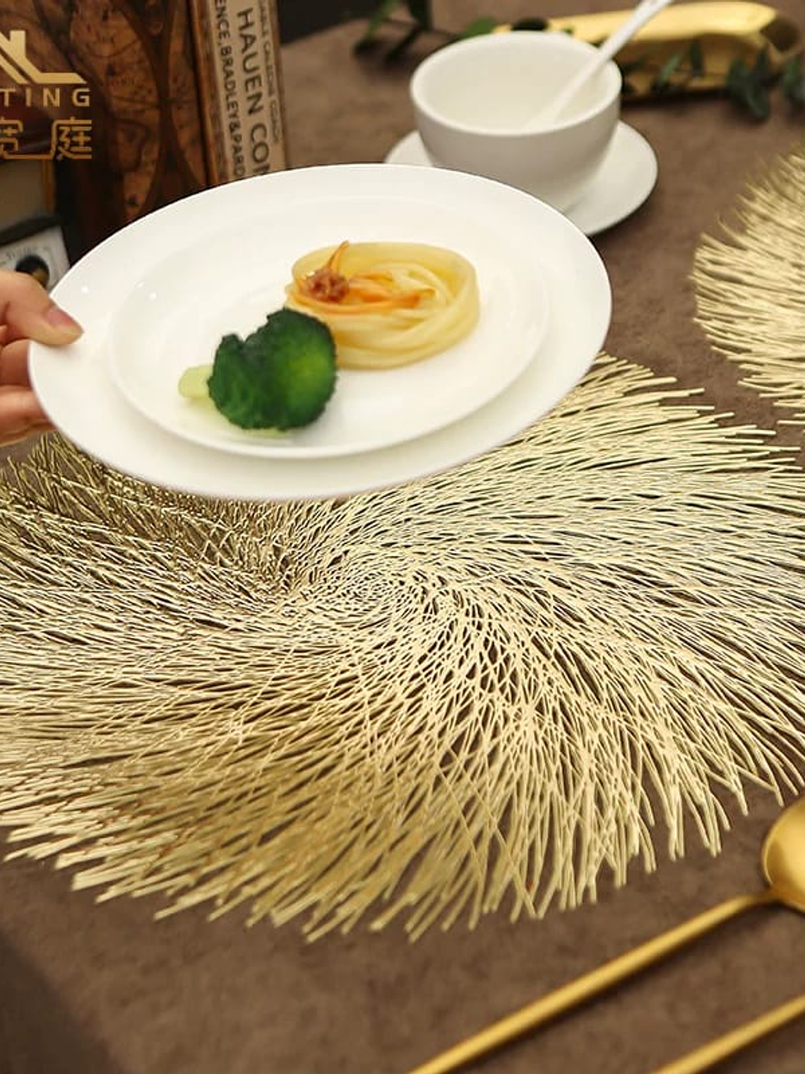 Individual de Mesa Redondo De Pvc, Set de 2 Unidades. 7