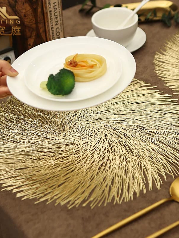 Individual de Mesa Redondo De Pvc, Set de 2 Unidades. 7