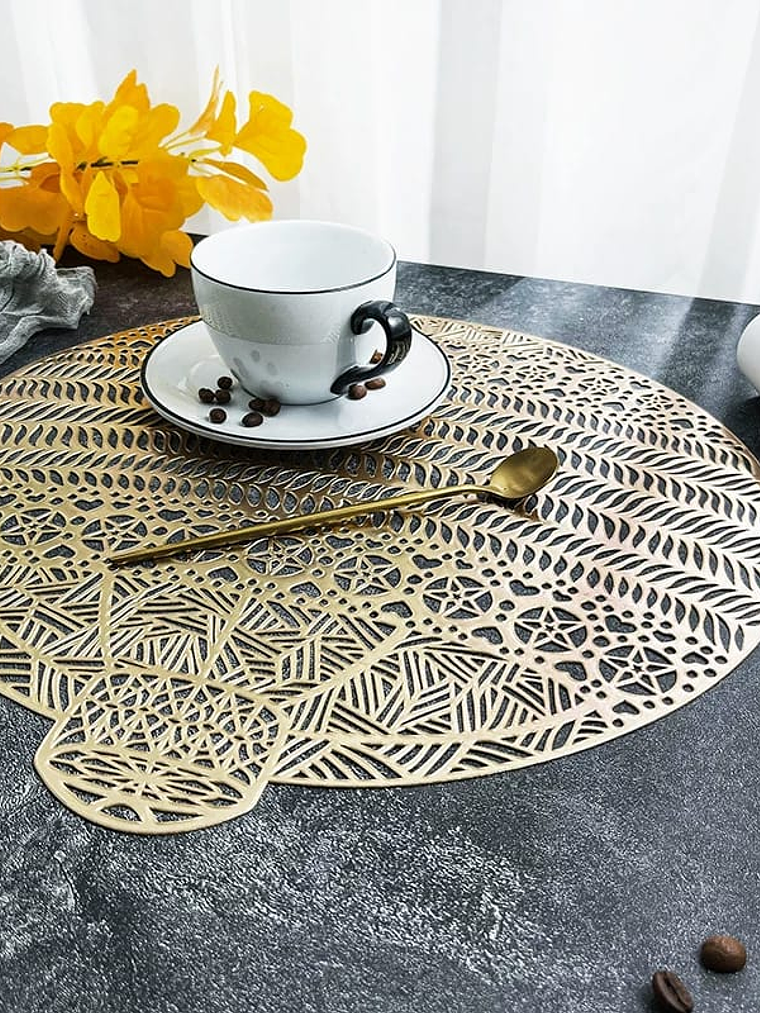 Set de 2 Individuales de Pvc, Modelo de Esfera Navideña. 6