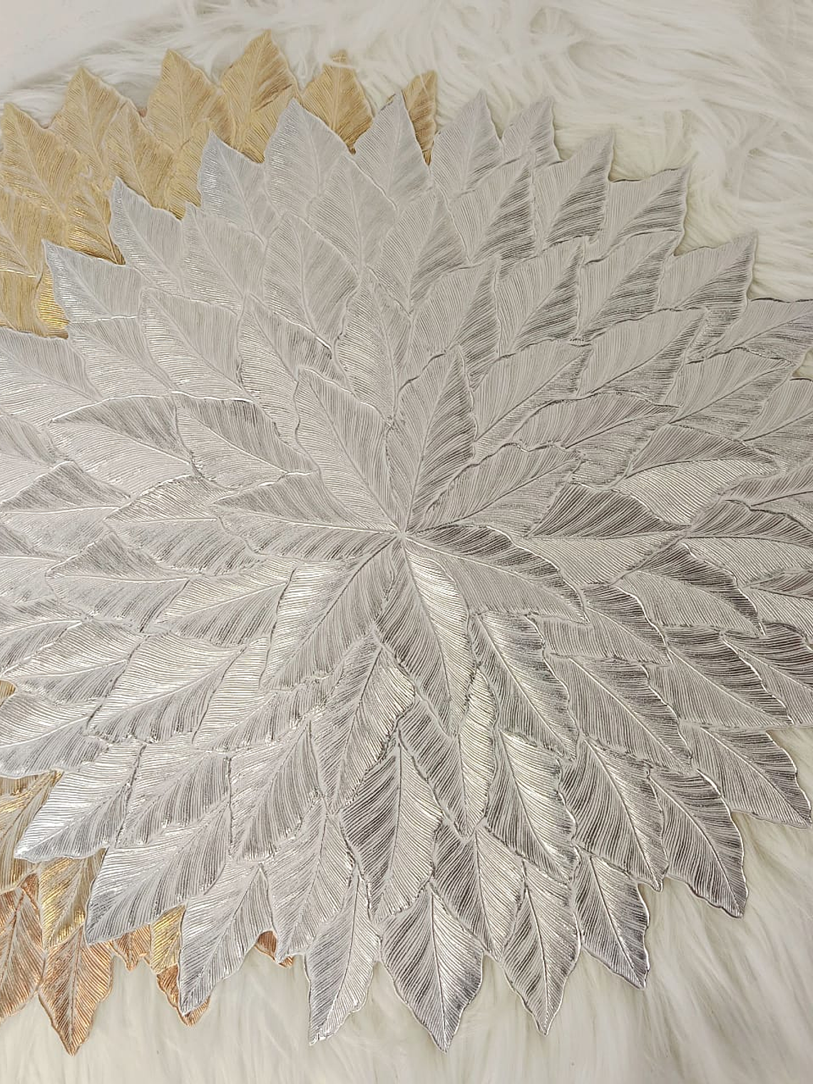 Set de 2 Individuales de Pvc, Modelo de Hojas. 8