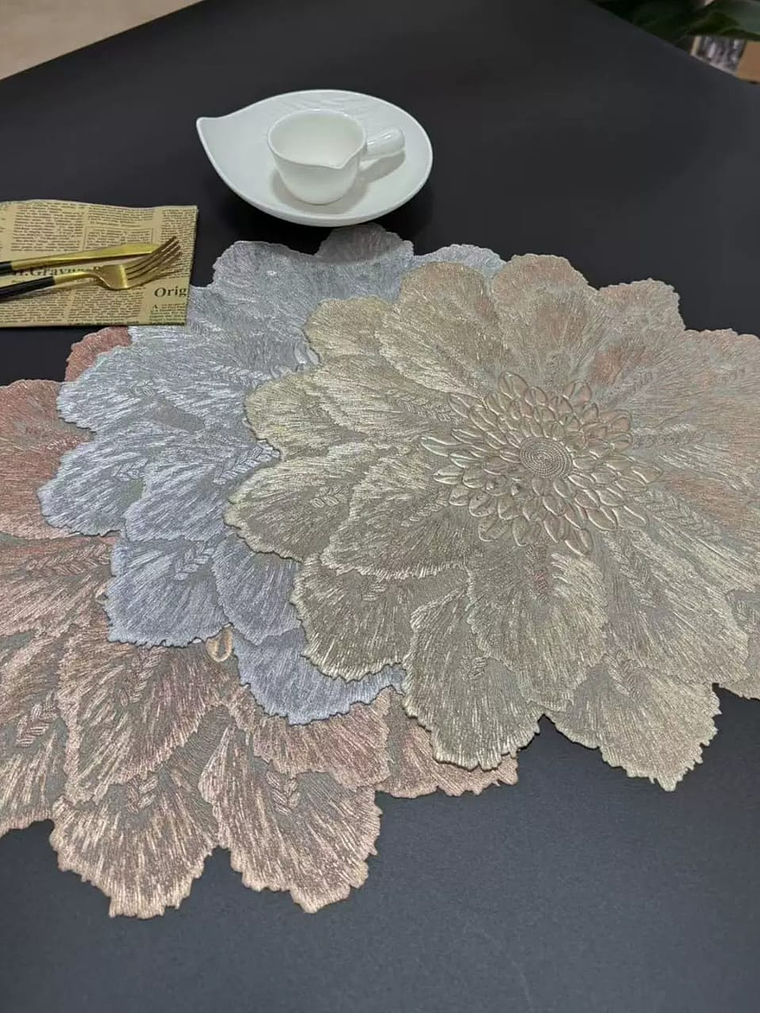 Set de 2 Individuales de Pvc, Modelo de Flor. 7