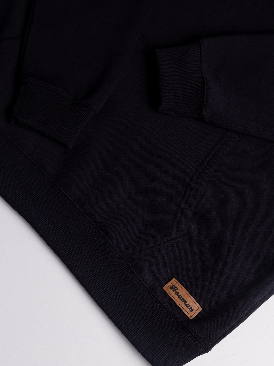 POLERON NEGRO CON GORRO HOOMAU 3