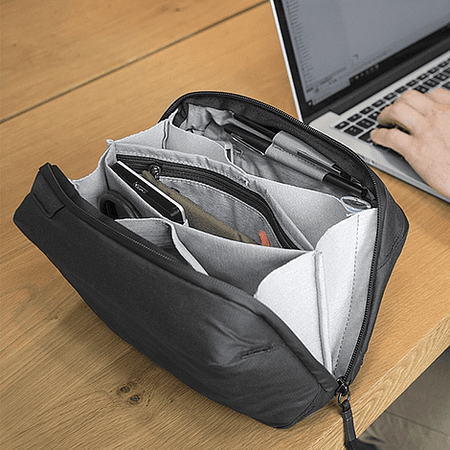 Bolso Peak Design Tech Pouch Gris Verde