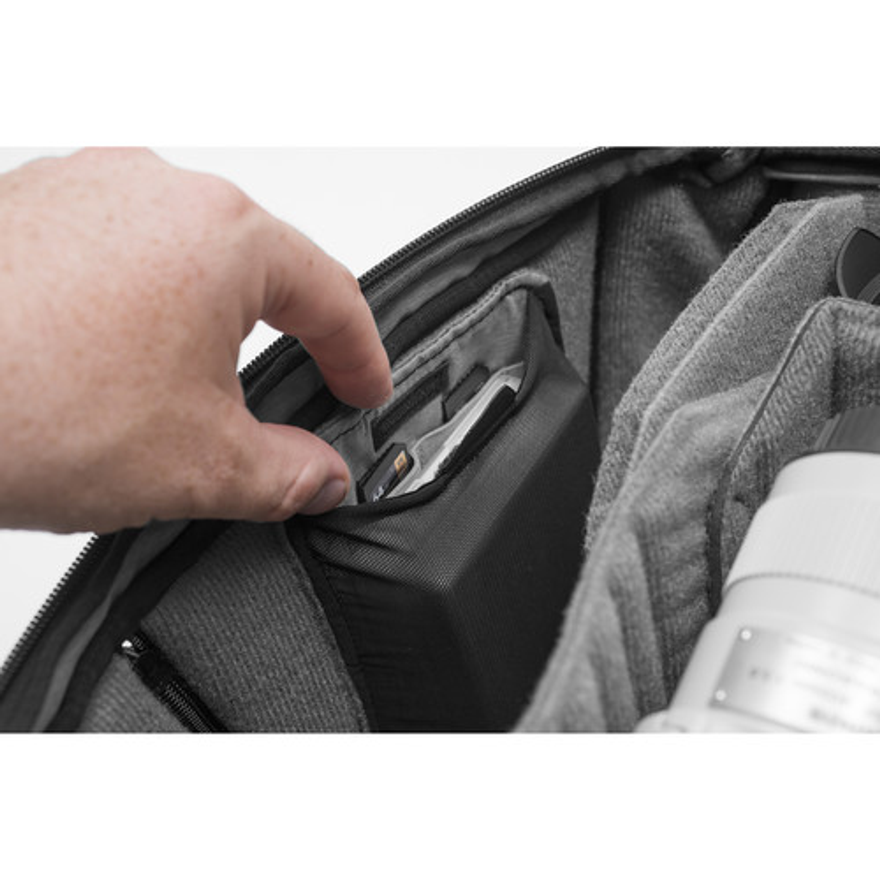 Bolso Peak Design Camera Cube para Travel Backpack Large