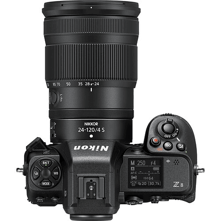 Nikon Z8 + Lente 24-120mm F4.0 S