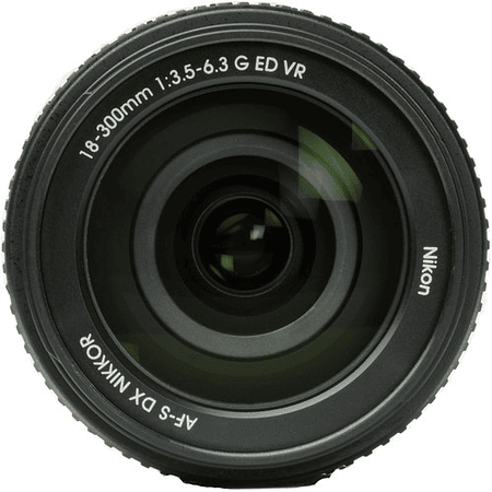 Nikon AF-S DX NIKKOR 18-300mm f/3.5-6.3G ED Lente VR