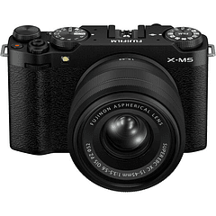 FUJIFILM X-M5 con lente XC 15-45mm f/3.5-5.6 (negro)