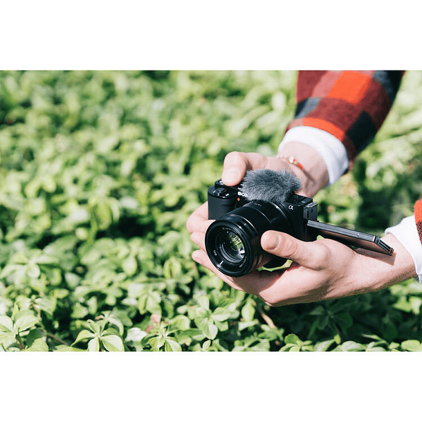 Sony ZV-E10 Mirrorless Kit  18