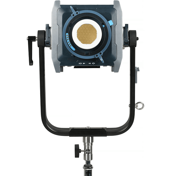 Nanlux Evoke 600C RGB LED Spot Light (Trolley Case Kit) 3