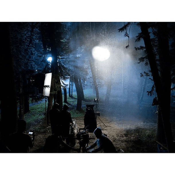 Nanlux Evoke 1200B LED Bi-Color Spot Light Kit con Trolley Case 25