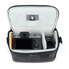 Lowepro Adventura SH 140 III 3