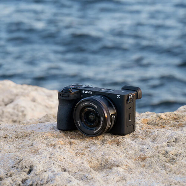 Sony a6700 con lente de 16-50mm f/3.5-5.6 II 16