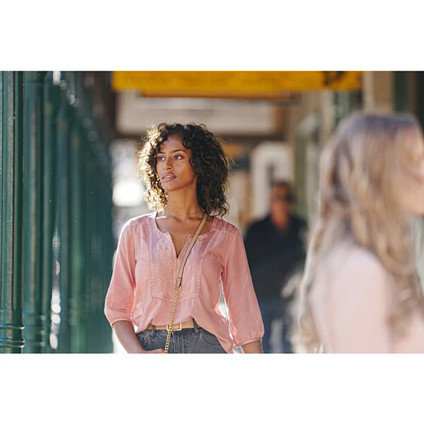 Sony a6700 con lente de 16-50mm f/3.5-5.6 II 24