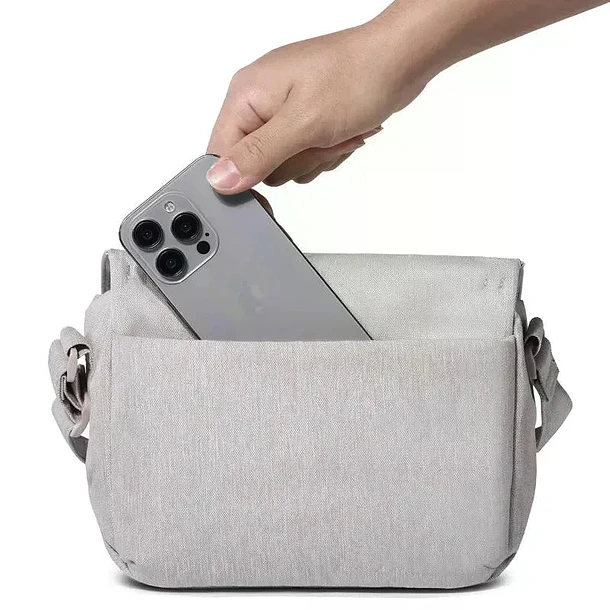 Ulanzi F01 Bolso Sling Bag Para Cámara Pequeña 5