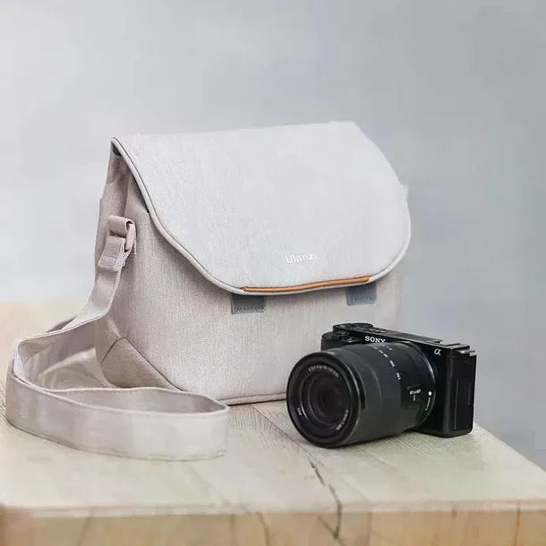 Ulanzi F01 Bolso Sling Bag Para Cámara Pequeña 7